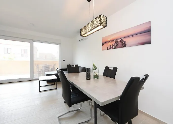 Matea شقة زادار